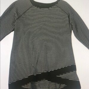 Danskin Black White Stripe Thumbhole Pullover Women's Large Active Lounge Top